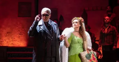 Hadestown: come un mito greco è diventato la metafora perfetta del capitalismo moderno